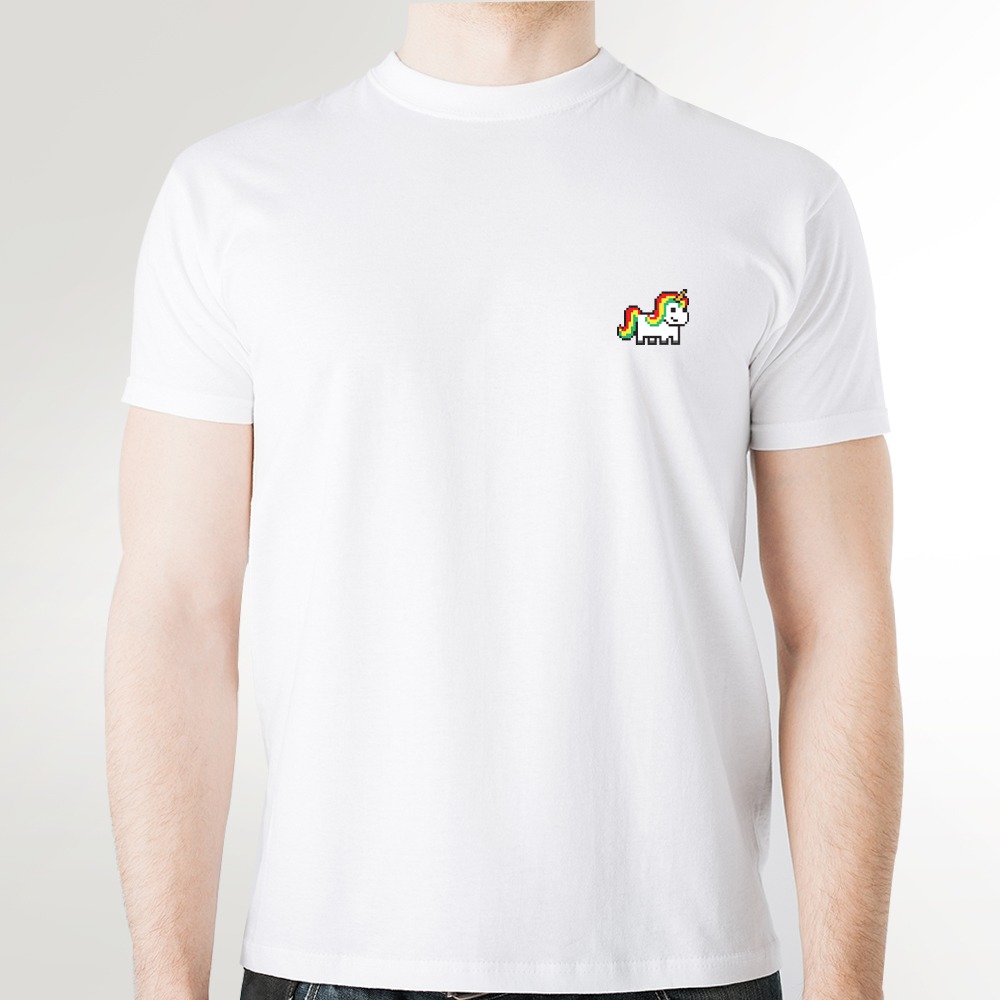 +82GALLERY+82GALLERY Rainbow Unicorn T-shirt